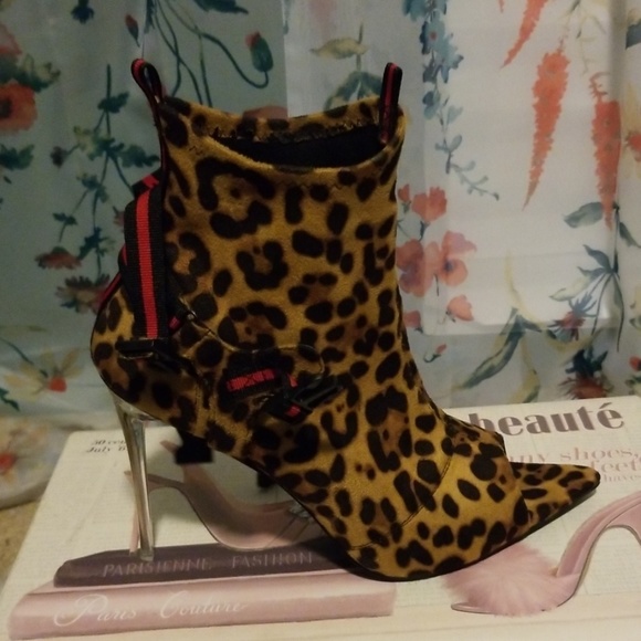 Leopard Bootie - Picture 2 of 3